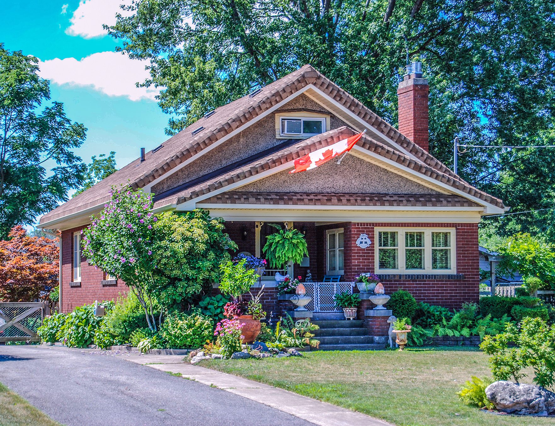 More Arts & Crafts Housing info